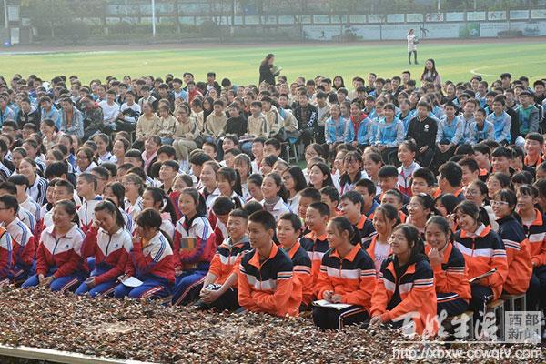 泸县初中引领教育革新，塑造未来之光新项目的探索与实践